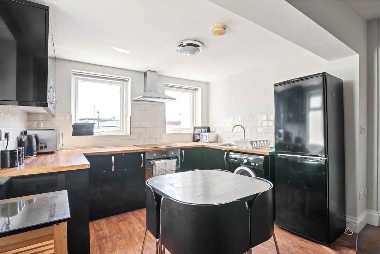 Weatherhead Lodge - Modern And Sleek Derby Apartment 外观 照片