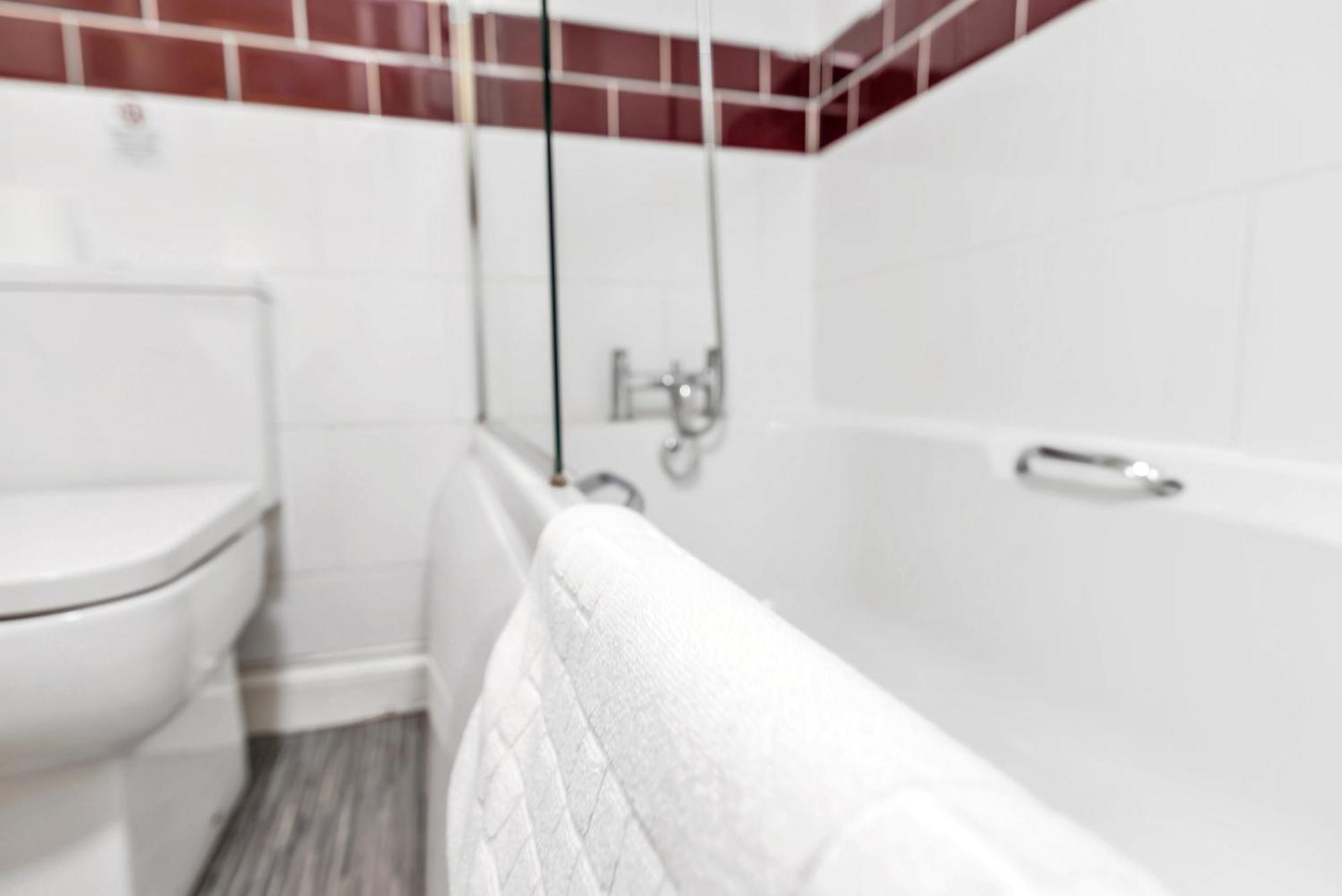Weatherhead Lodge - Modern And Sleek Derby Apartment 外观 照片